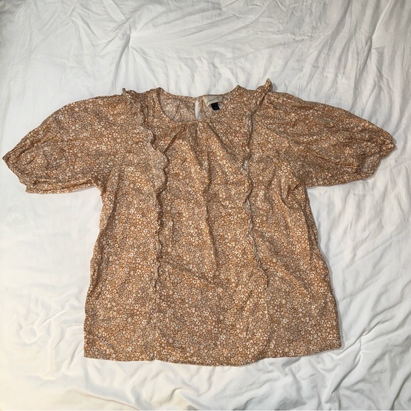 Universal Thread | Prairie Peasant Shirt Short Sleeve Crewneck Floral Ruffle - Picture 4 of 12